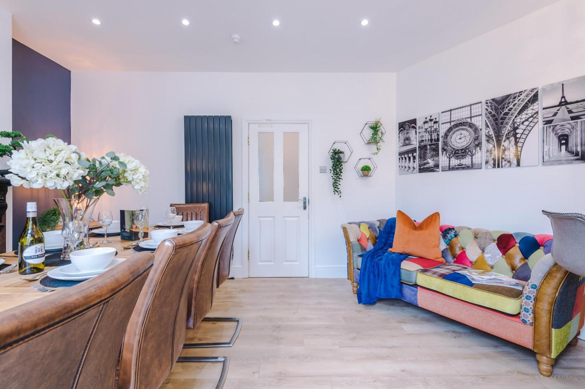 Incredible - Five Bedroom - 7 Actual Beds - 6 Bathroom House By Purestay - Central Bath With Parking מראה חיצוני תמונה