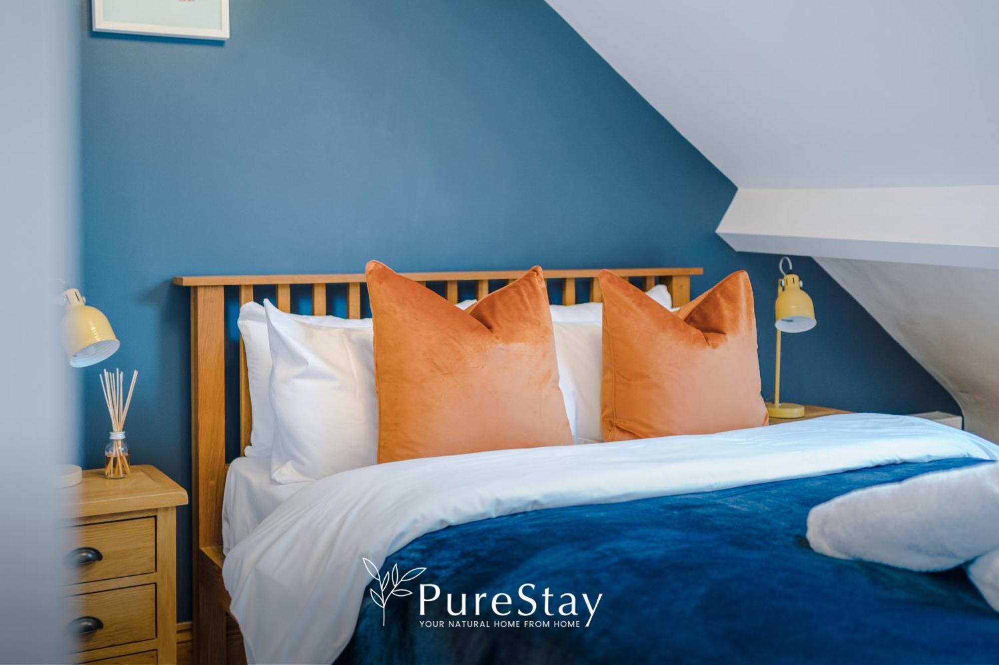 Incredible - Five Bedroom - 7 Actual Beds - 6 Bathroom House By Purestay - Central Bath With Parking מראה חיצוני תמונה